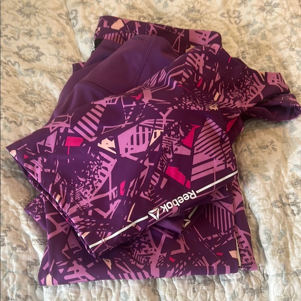 Reebok Capri, top, short set!